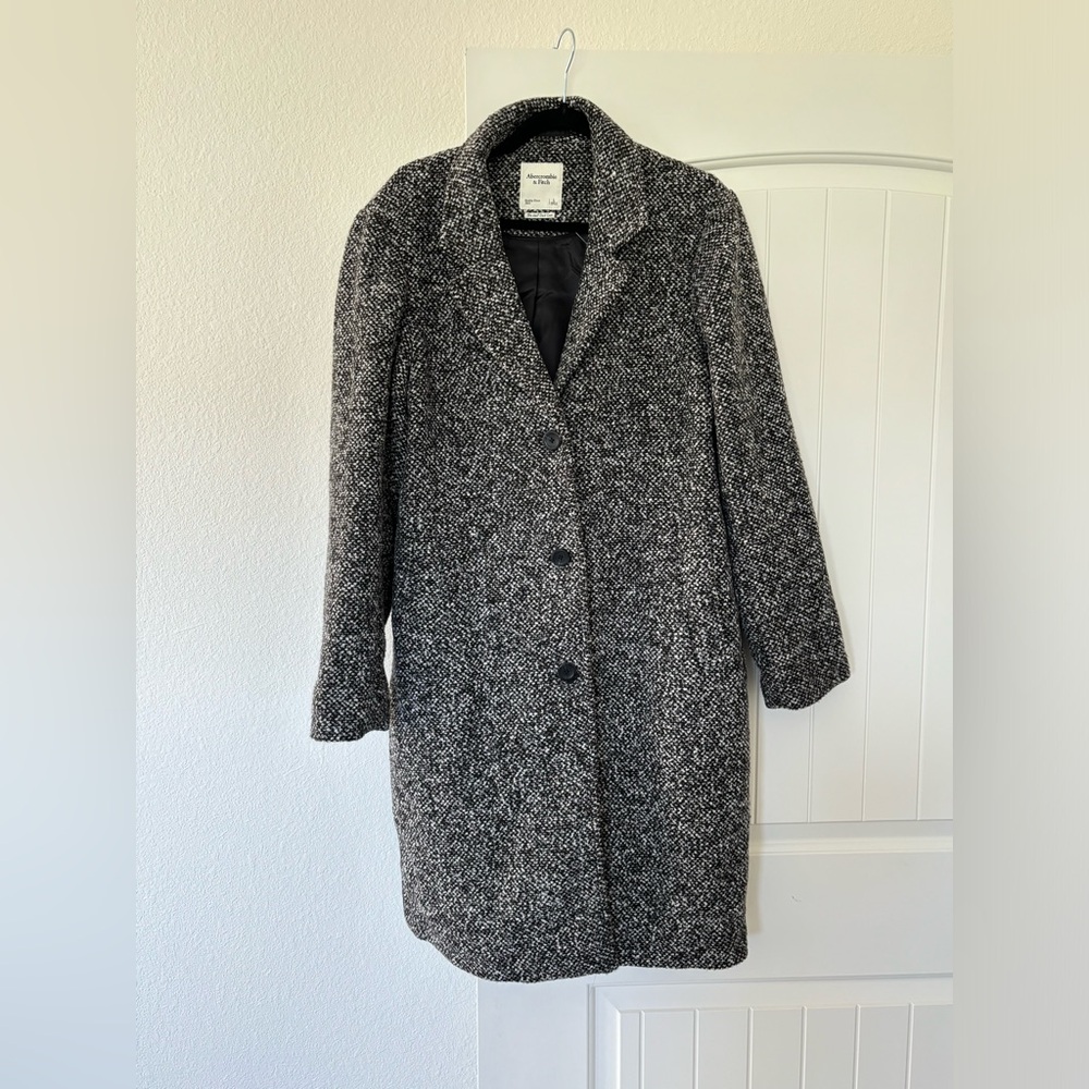 Abercrombie & Fitch Black and White Tweed Trench Coat